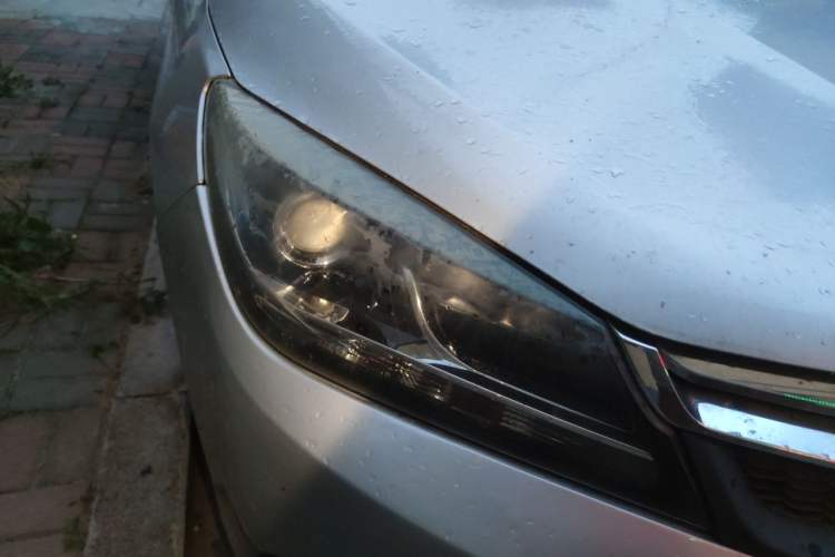 Used Haima M3 2013 1.5L Manual Standard Model Right Front Headlight