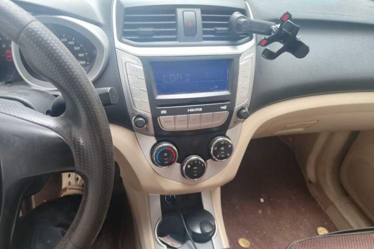 Used Haima M3 2013 1.5L Manual Standard Model Audio And AC Panel
