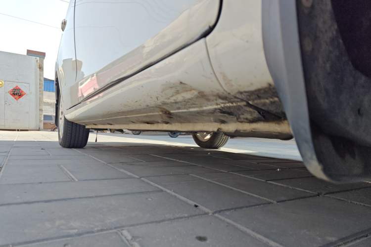 Used Haima M3 2013 1.5L Manual Elite Model Chassis Front Right