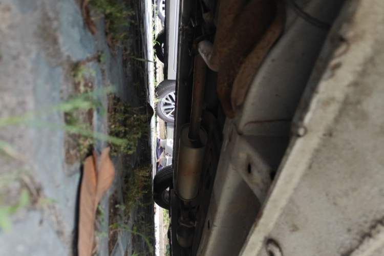Used Haima M3 2013 1.5L Manual Base Version Chassis Rear Right