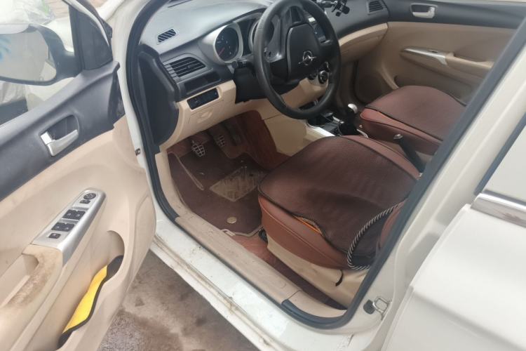 Used Haima M3 2013 1.5L Manual Standard Model Driver Seat