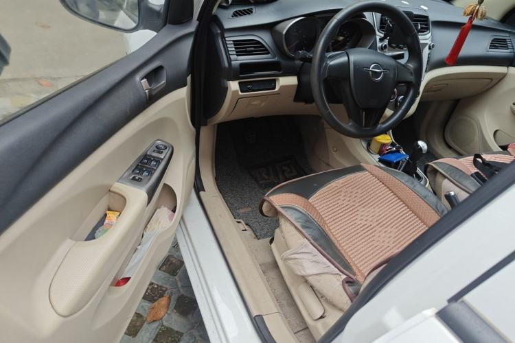 Used Haima M3 2013 1.5L Manual Base Version Driver Seat