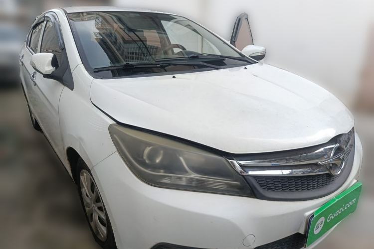 Used Haima M3 2013 1.5L Manual Base Version Front Right 45 Deg