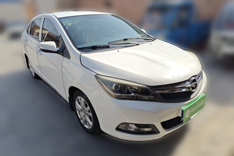 Used Haima M3 2013 1.5L Manual Elite Model Front Right 45 Deg