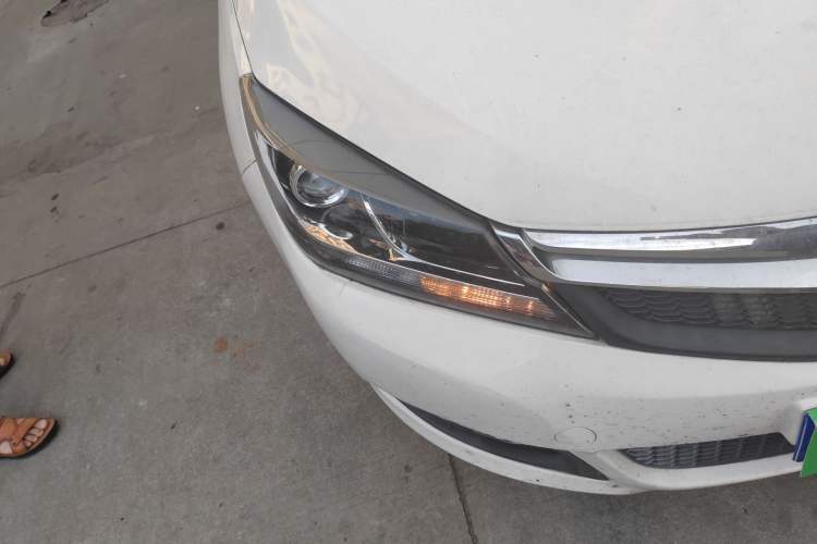 Used Haima M3 2013 1.5L Manual Base Version Right Front Headlight