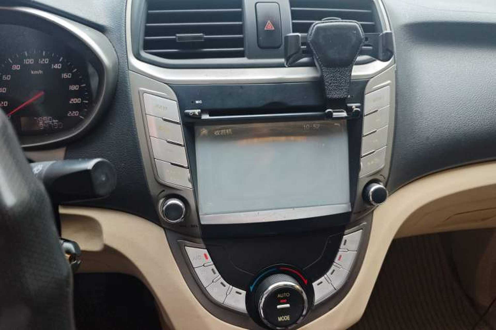 Used Haima M3 2014 1.5L Manual Elite Edition Audio And AC Panel