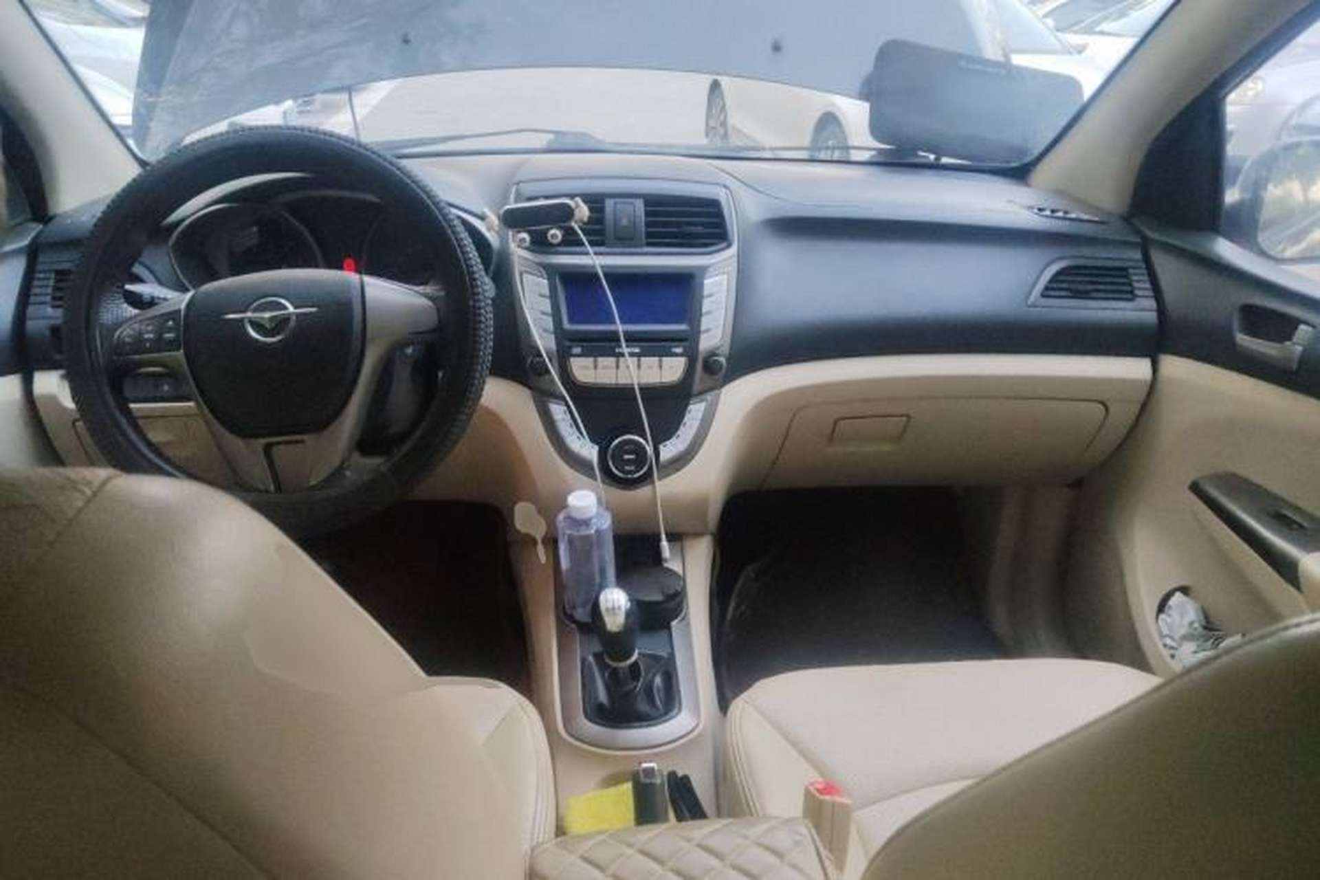 Used Haima M3 2014 1.5L Manual Luxury Model Center Console