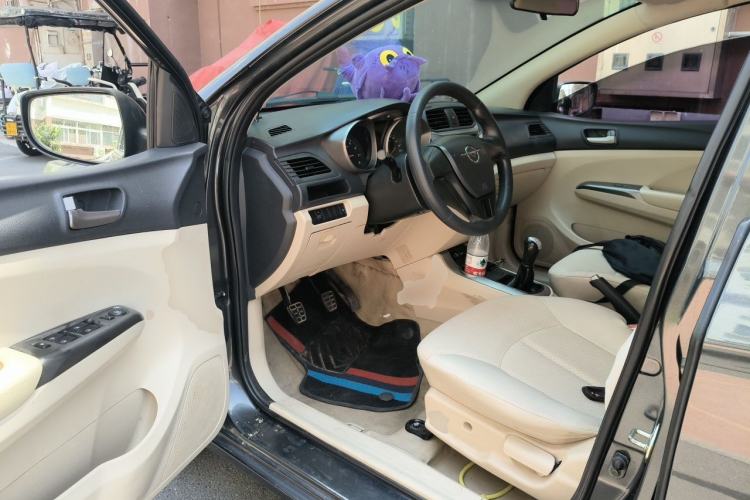 Used Haima M3 2014 1.5L Manual Standard Edition Driver Seat