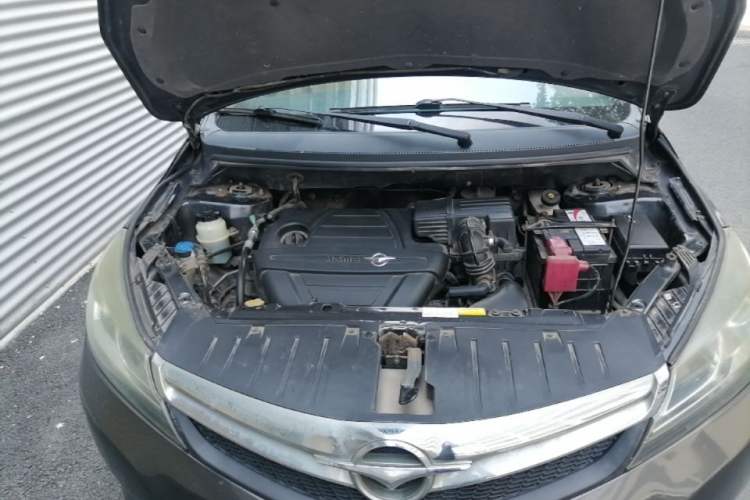 Used Haima M3 2014 1.5L Manual Comfort Model Engine Bay