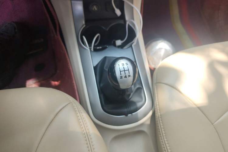 Used Haima M3 2014 1.5L Manual Elite Edition Gear Lever