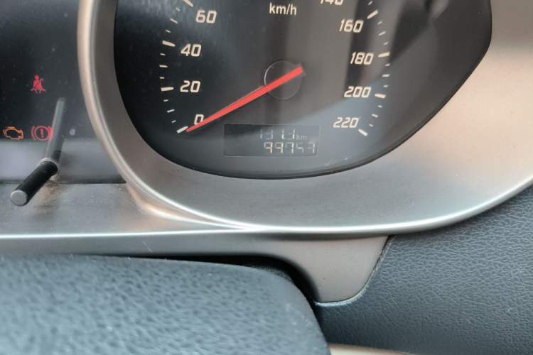 Used Haima M3 2014 1.5L Manual Standard Edition Odometer Close Up