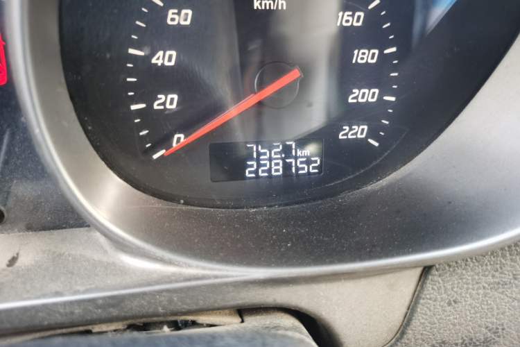 Used Haima M3 2014 1.5L Manual Comfort Model Odometer Close Up