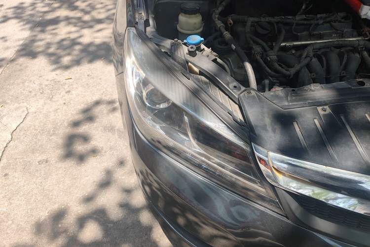 Used Haima M3 2014 1.5L Manual Elite Edition Right Front Headlight
