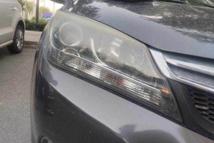 Used Haima M3 2014 1.5L Manual Luxury Model Right Front Headlight
