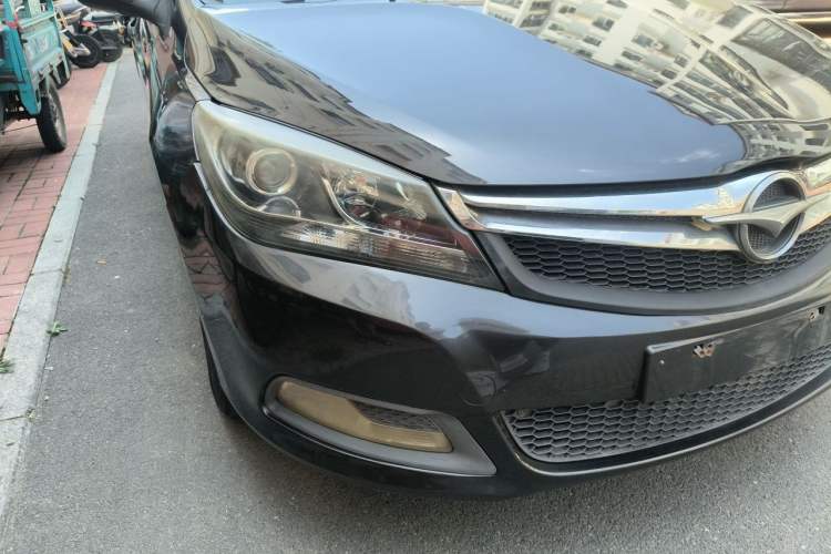 Used Haima M3 2014 1.5L Manual Standard Edition Right Front Headlight