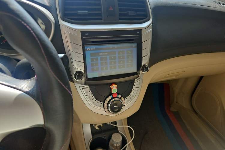 Used Haima M3 2014 1.5L Manual Flagship Model Audio And AC Panel