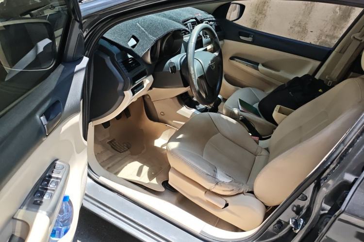 Used Haima M3 2014 1.5L Manual Standard Edition Driver Seat