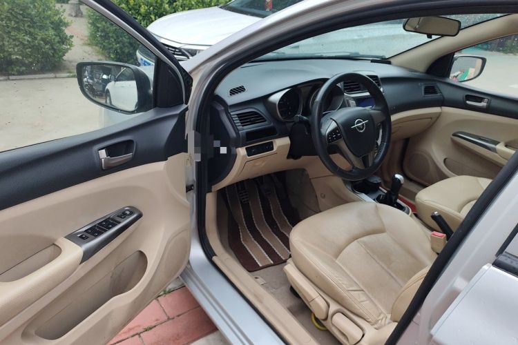 Used Haima M3 2014 1.5L Manual Comfort Model Driver Seat