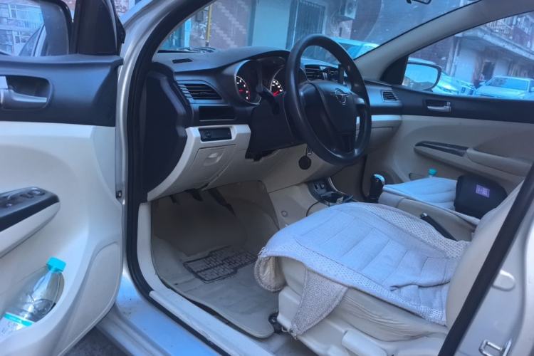 Used Haima M3 2014 1.5L Manual Standard Edition Driver Seat