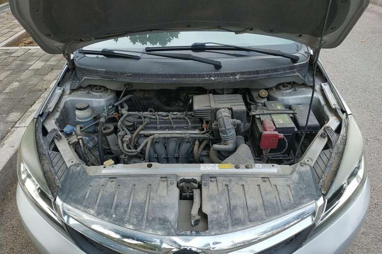 Used Haima M3 2014 1.5L Manual Elite Edition Engine Bay