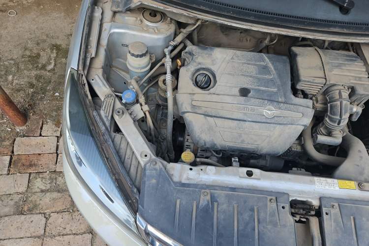 Used Haima M3 2014 1.5L Manual Flagship Model Engine Bay Right