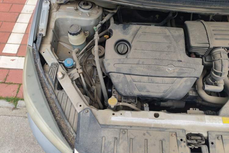 Used Haima M3 2014 1.5L Manual Comfort Model Engine Bay Right