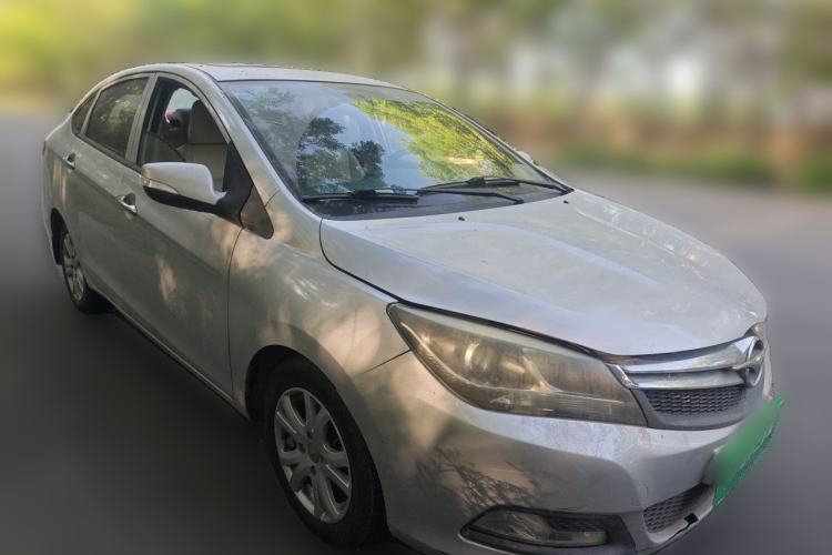 Used Haima M3 2014 1.5L Manual Luxury Model Front Right 45 Deg