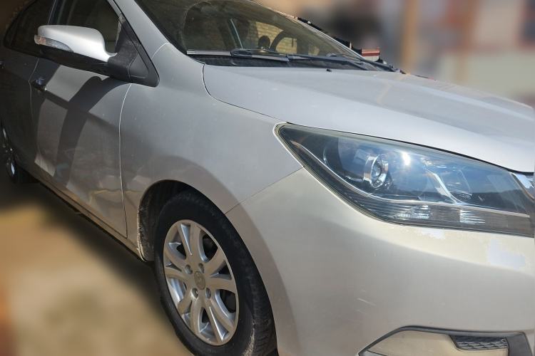Used Haima M3 2014 1.5L Manual Flagship Model Front Right 45 Deg
