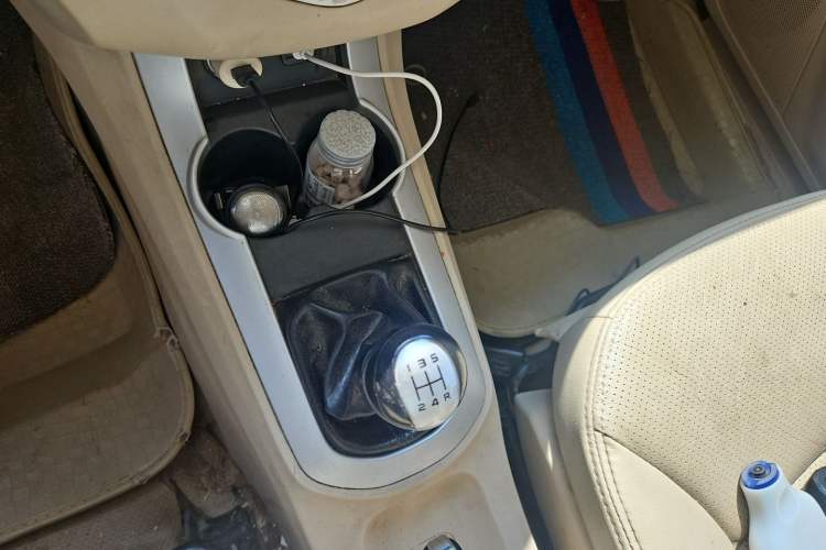 Used Haima M3 2014 1.5L Manual Flagship Model Gear Lever