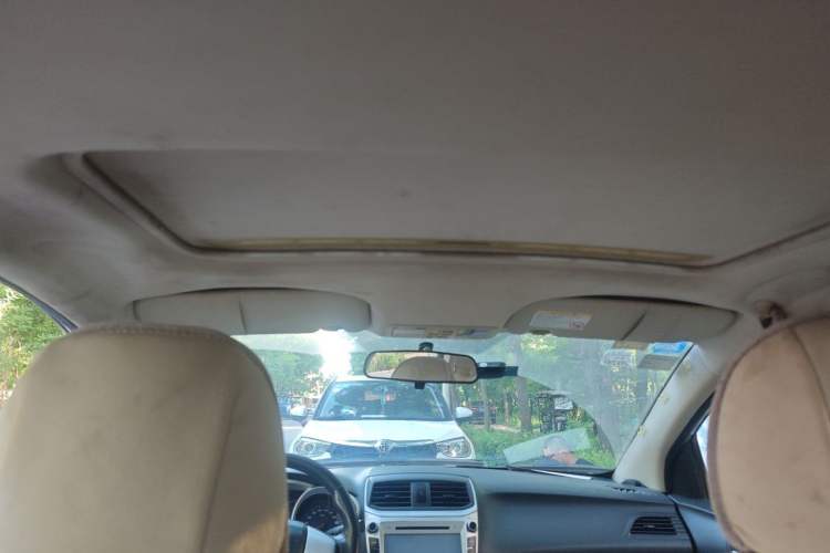 Used Haima M3 2014 1.5L Manual Luxury Model Headliner