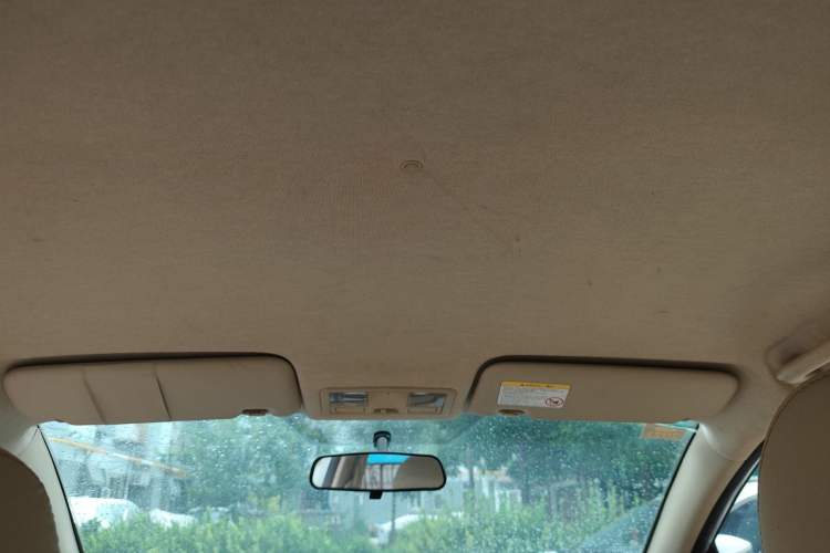Used Haima M3 2014 1.5L Manual Comfort Model Headliner