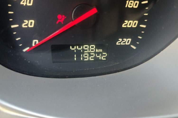 Used Haima M3 2014 1.5L Manual Luxury Model Odometer Close Up