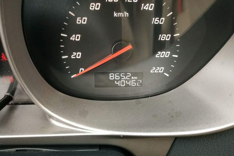 Used Haima M3 2014 1.5L Manual Elite Edition Odometer Close Up