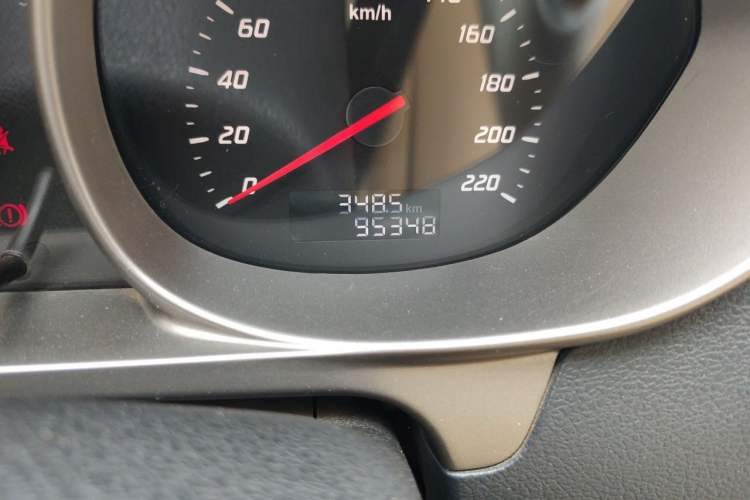 Used Haima M3 2014 1.5L Manual Comfort Model Odometer Close Up