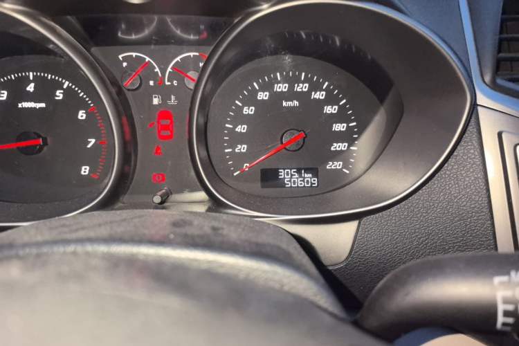 Used Haima M3 2014 1.5L Manual Standard Edition Odometer Close Up