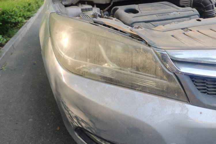 Used Haima M3 2014 1.5L Manual Luxury Model Right Front Headlight