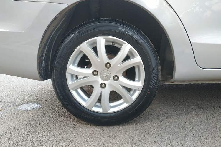 Used Haima M3 2014 1.5L Manual Elite Edition Right Rear Wheel Hub