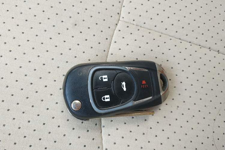 Used Haima M3 2014 1.5L Manual Elite Edition Vehicle Key