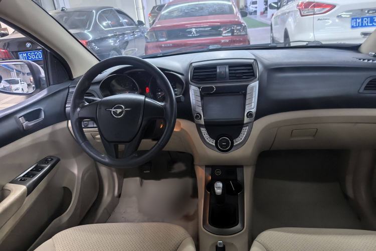 Used Haima M3 2014 1.5L Manual Elite Edition Audio And AC Panel