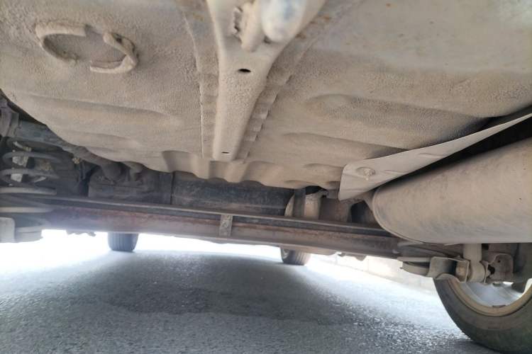 Used Haima M3 2014 1.5L Manual Colorful Navigation Edition Chassis Rear