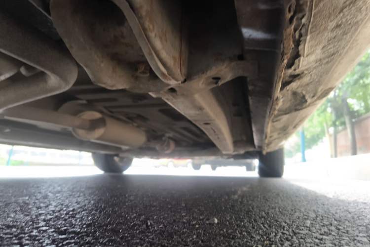 Used Haima M3 2014 1.5L Manual Colorful Navigation Edition Chassis Rear Right
