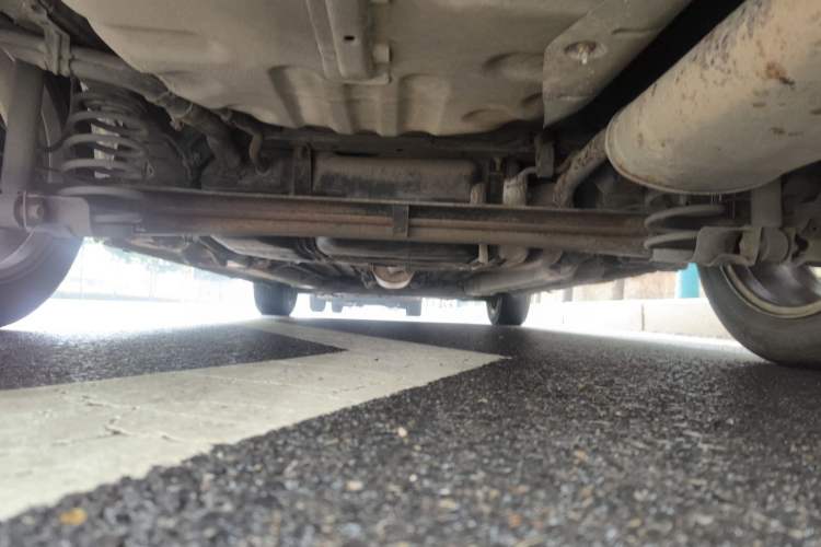 Used Haima M3 2014 1.5L Manual Colorful Navigation Edition Chassis Rear