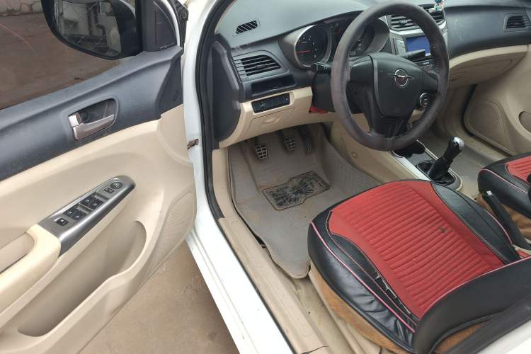 Used Haima M3 2014 1.5L Manual Elite Edition Driver Seat