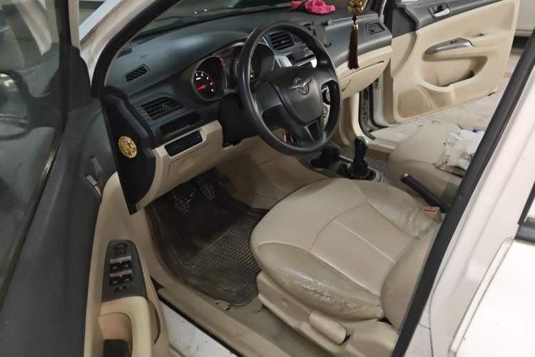 Used Haima M3 2014 1.5L Manual Standard Edition Driver Seat