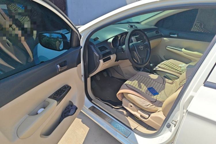 Used Haima M3 2014 1.5L Manual Elite Edition Driver Seat