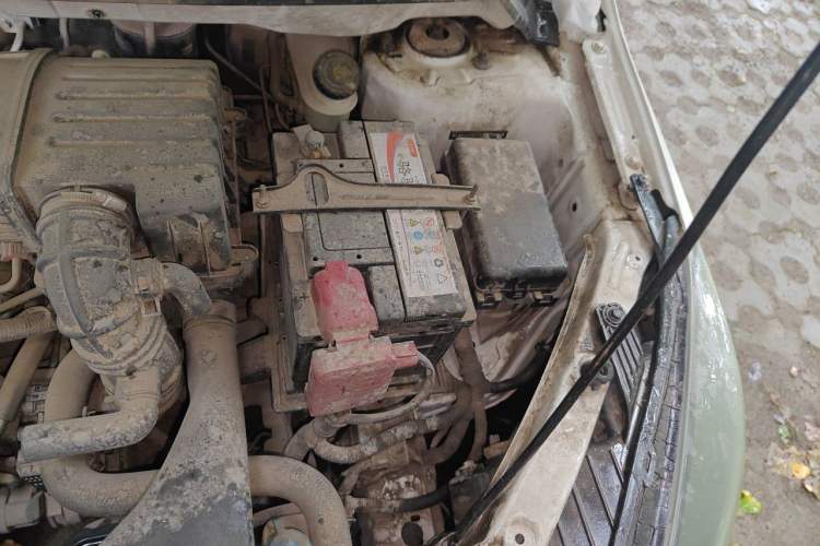 Used Haima M3 2014 1.5L Manual Elite Edition Engine Bay Left