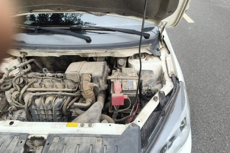 Used Haima M3 2014 1.5L Manual Colorful Navigation Edition Engine Bay Left