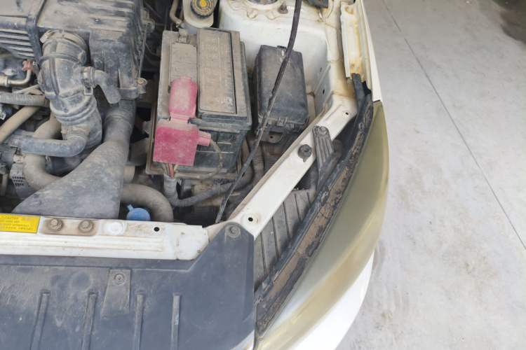 Used Haima M3 2014 1.5L Manual Colorful Navigation Edition Engine Bay Left