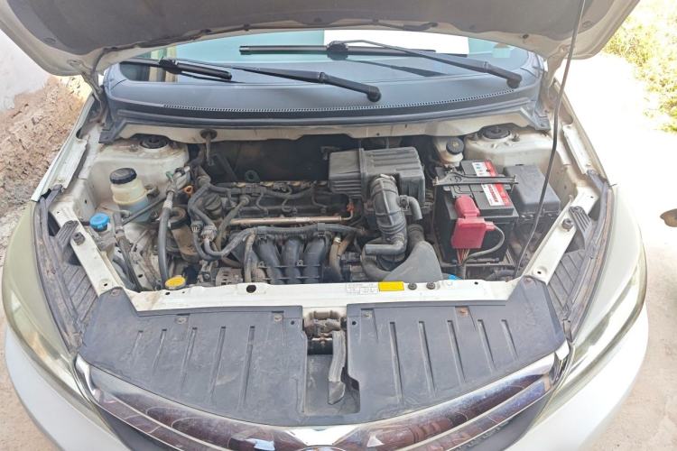 Used Haima M3 2014 1.5L Manual Elite Edition Engine Bay