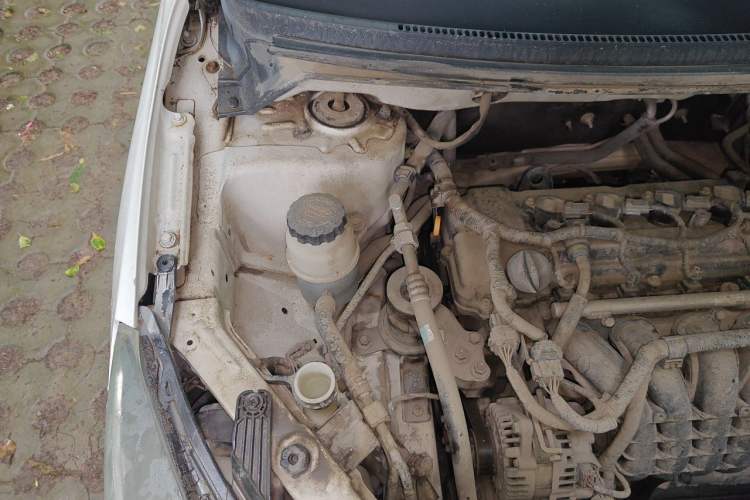 Used Haima M3 2014 1.5L Manual Elite Edition Engine Bay Right